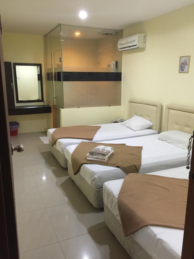 Rafayeh Hotel Seremban Buitenkant foto